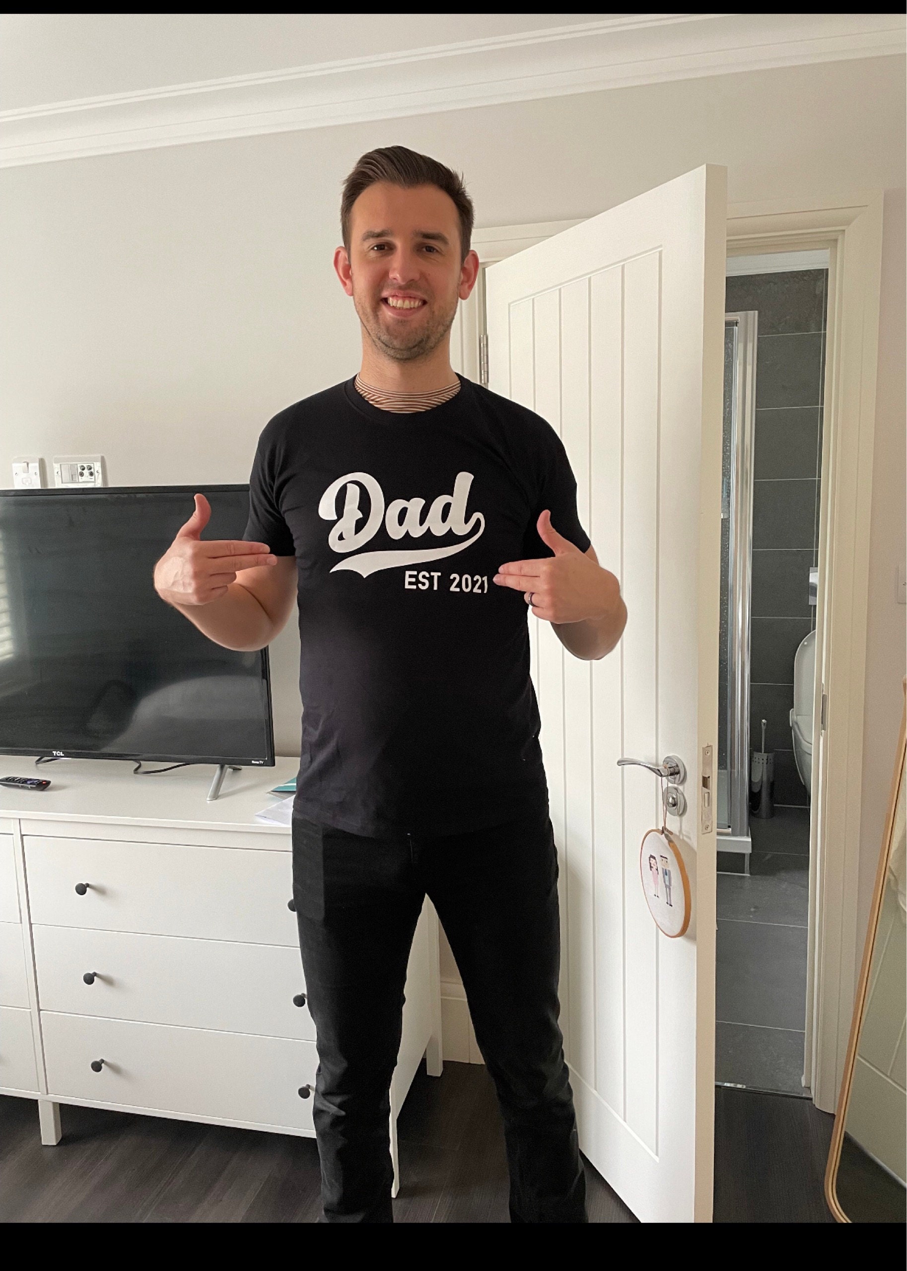 Art Text Dad Est 2021 Happy Father's Day Unisex T-Shirt Art Text Dad Est 2021 Happy Father's Day Unisex T-Shirt
