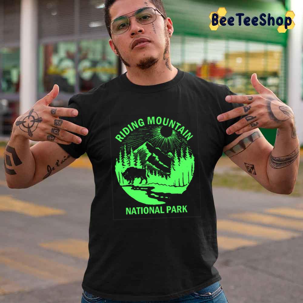 Beautiful Hiking Mountain Landscape Unisex T-Shirt Beautiful Hiking Mountain Landscape Unisex T-Shirt