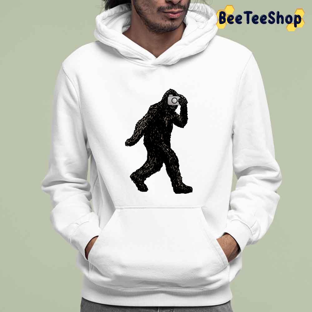 Bigfoot With Camera Funny Sasquatch Selfie Portrait Photography Unisex T-Shirt Bigfoot With Camera Funny Sasquatch Selfie Portrait Photography Unisex T-Shirt