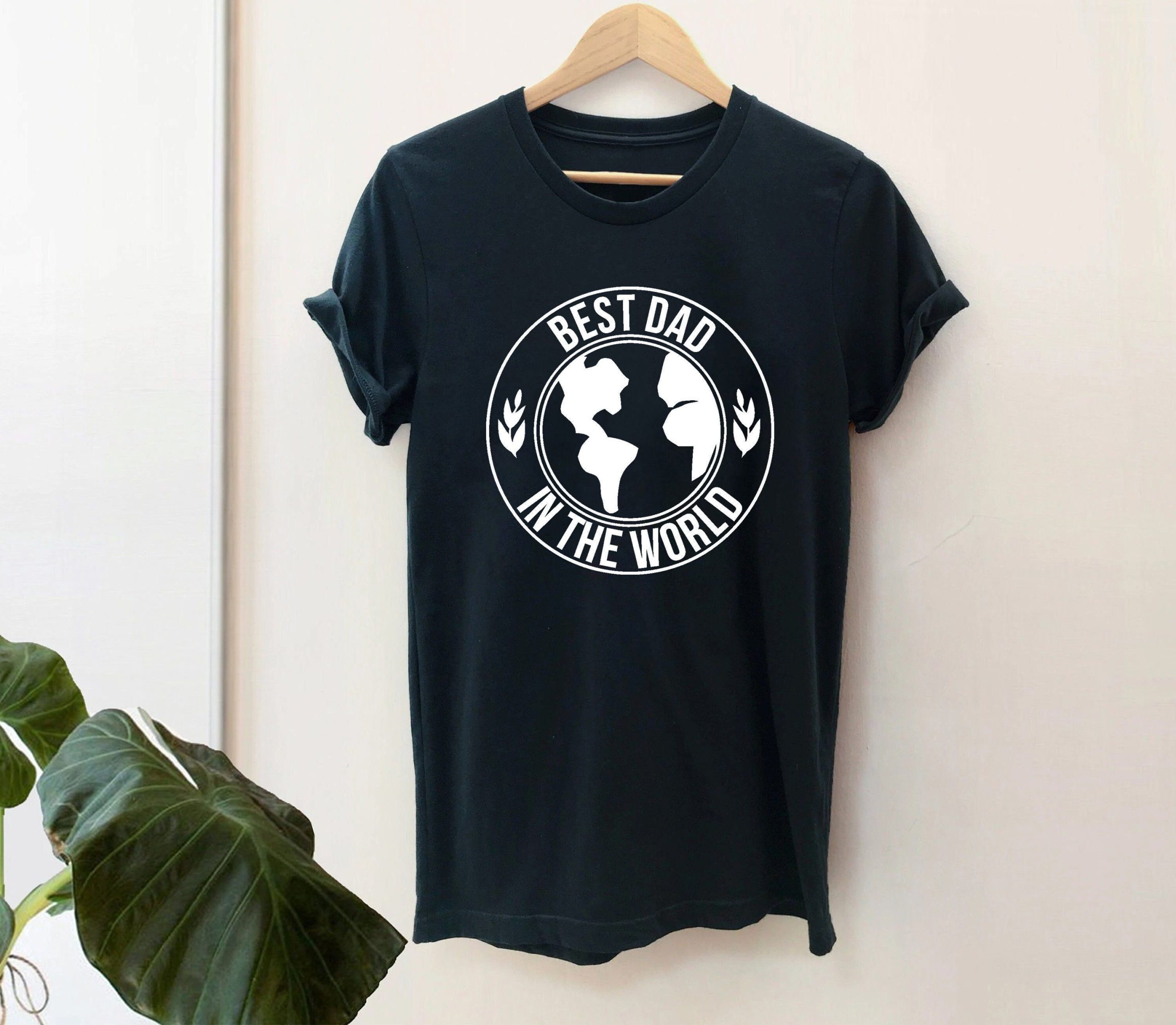 Classic Design Best Dad In The World Happy Father's Day Unisex T-Shirt Classic Design Best Dad In The World Happy Father's Day Unisex T-Shirt