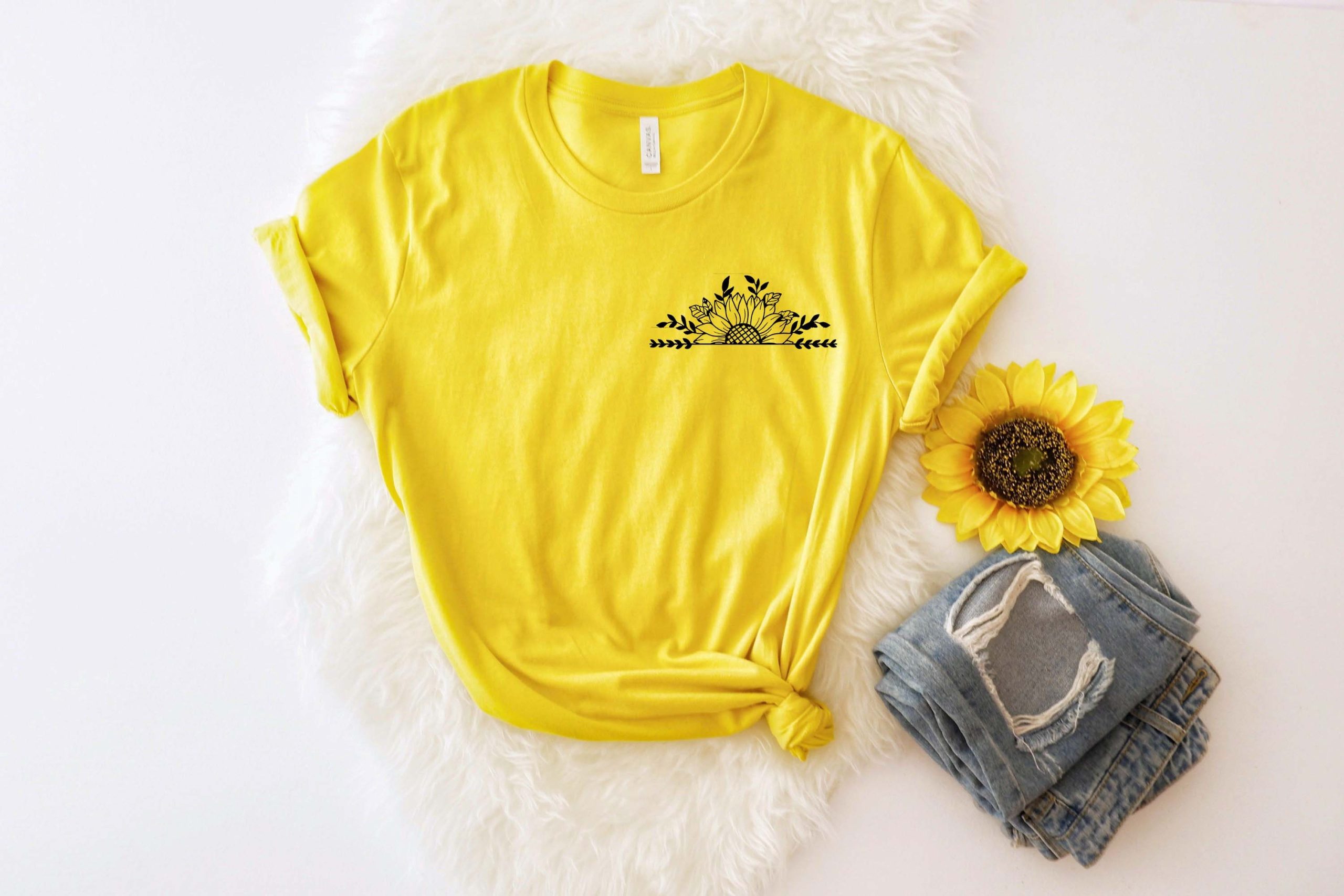 Cute Small Sunflower Unisex T-Shirt Cute Small Sunflower Unisex T-Shirt