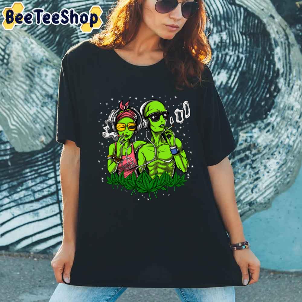 Hippie Aliens Smoking Weed Unisex T-Shirt Hippie Aliens Smoking Weed Unisex T-Shirt