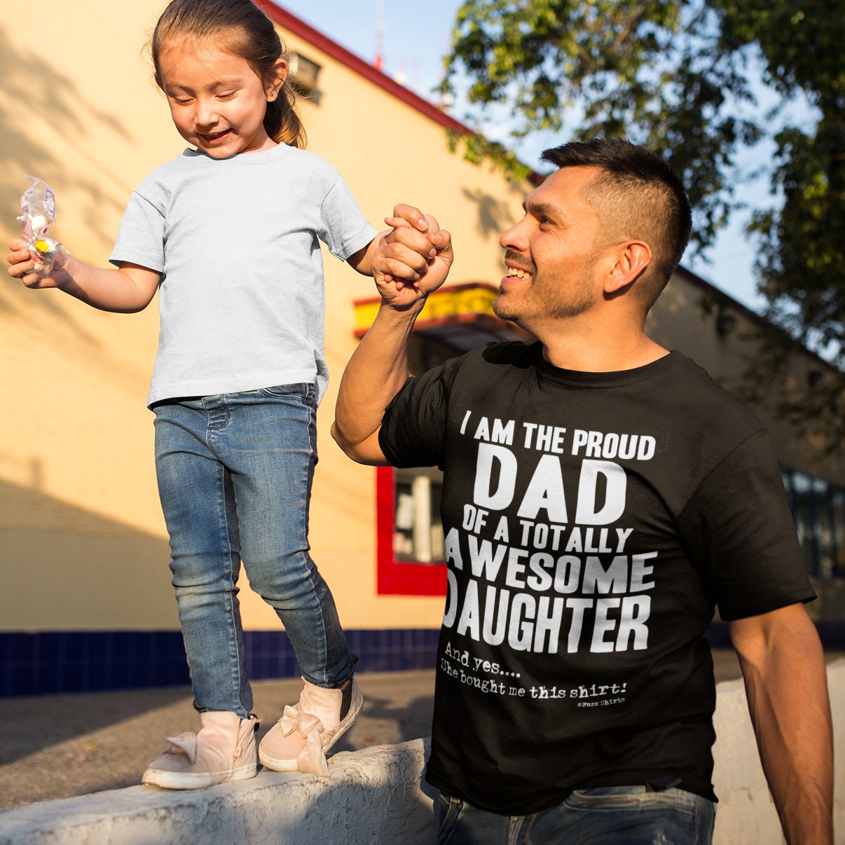 I Am The Proud Dad Of A Totally Awesome Daughter Happy Father's Day Unisex T-Shirt I Am The Proud Dad Of A Totally Awesome Daughter Happy Father's Day Unisex T-Shirt