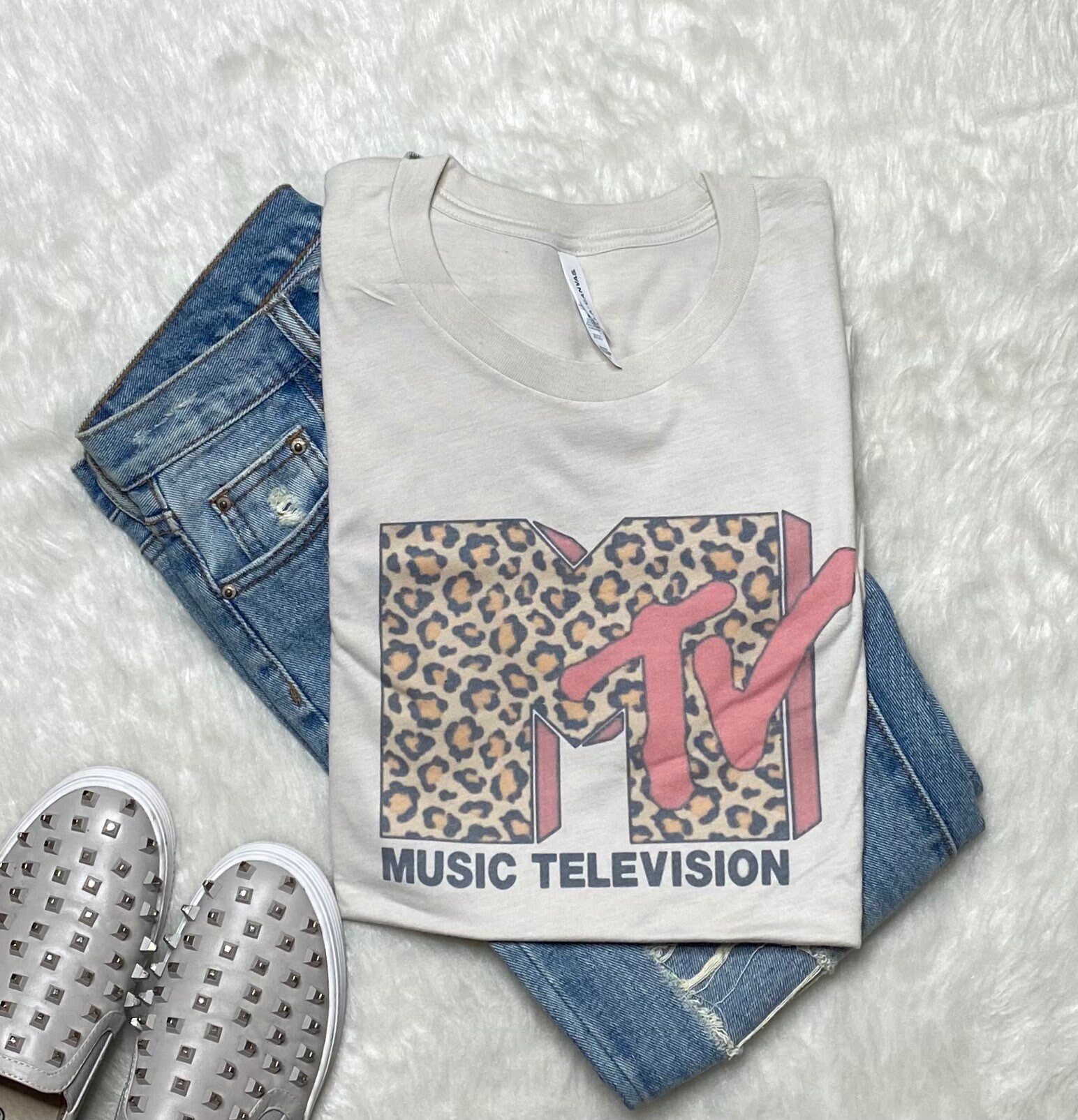 Mtvs Leopard Graphic Tee T-Shirt Mtvs Leopard Graphic Tee T-Shirt