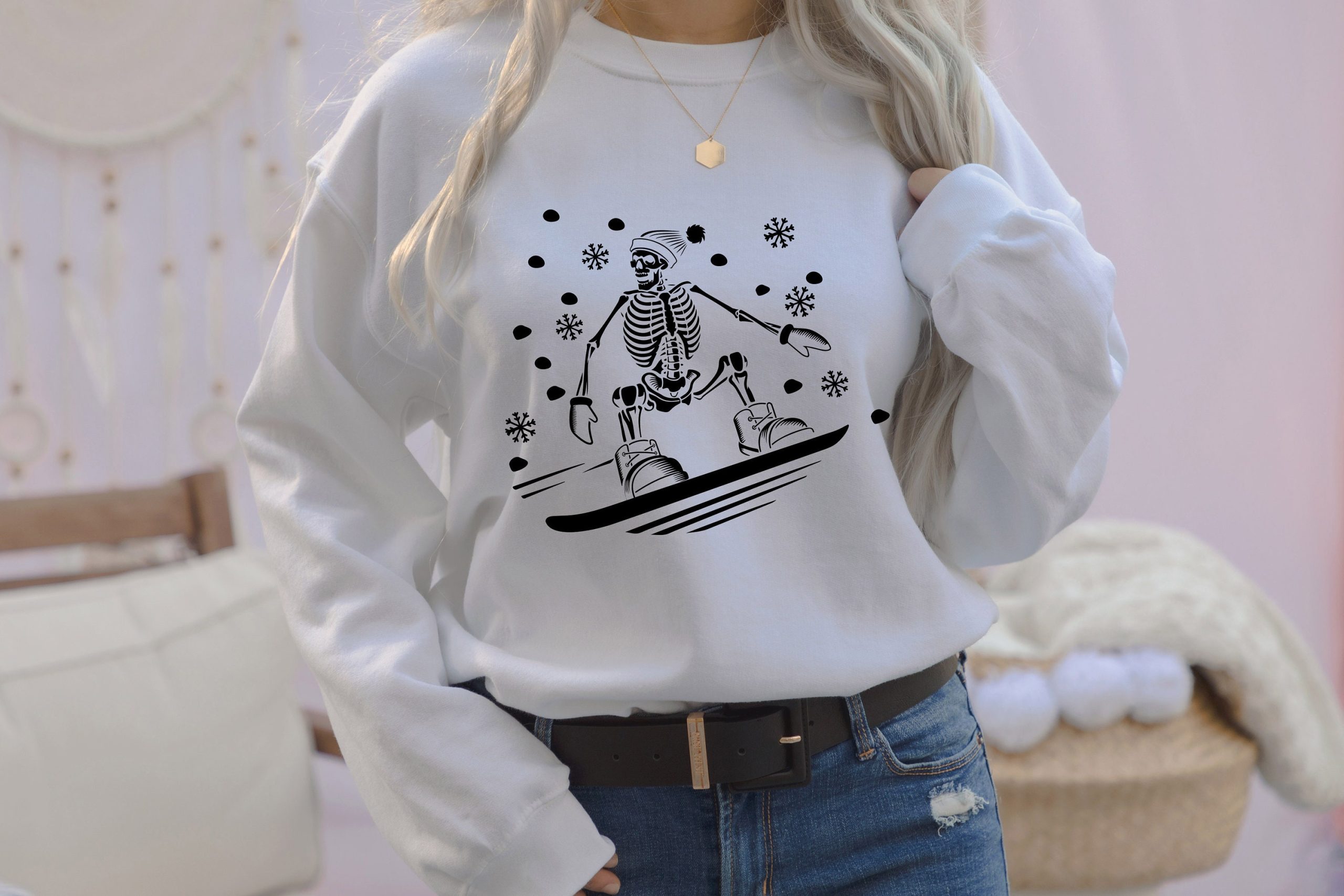 Skate Skeleton Funny Chrtismas Unisex Sweatshirt Skate Skeleton Funny Chrtismas Unisex Sweatshirt