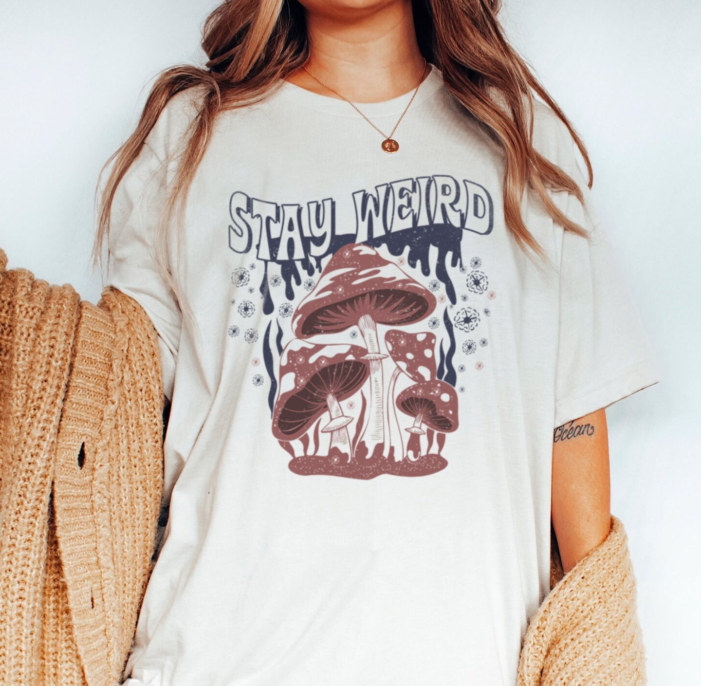 Stay Weird Hippie Retro Vintage Style Unisex T-Shirt Stay Weird Hippie Retro Vintage Style Unisex T-Shirt