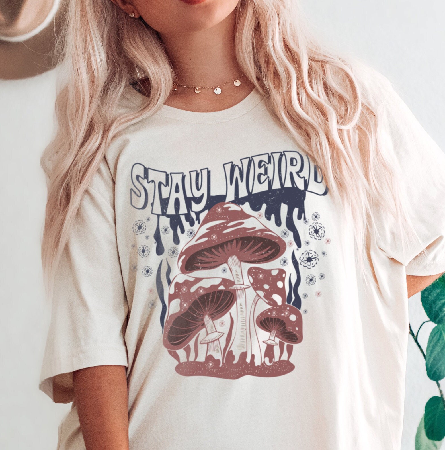 Stay Weird Hippie Retro Vintage Style Unisex T-Shirt Stay Weird Hippie Retro Vintage Style Unisex T-Shirt