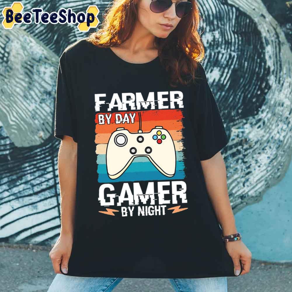 Vintage Farmer By Day Gamer By Night Unisex T-Shirt Vintage Farmer By Day Gamer By Night Unisex T-Shirt
