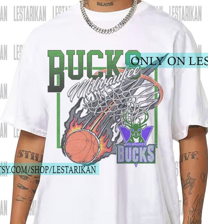 90s Vintage Style Milwaukee Bucks Basketball Team 2021 Unisex T-Shirt 90s Vintage Style Milwaukee Bucks Basketball Team 2021 Unisex T-Shirt