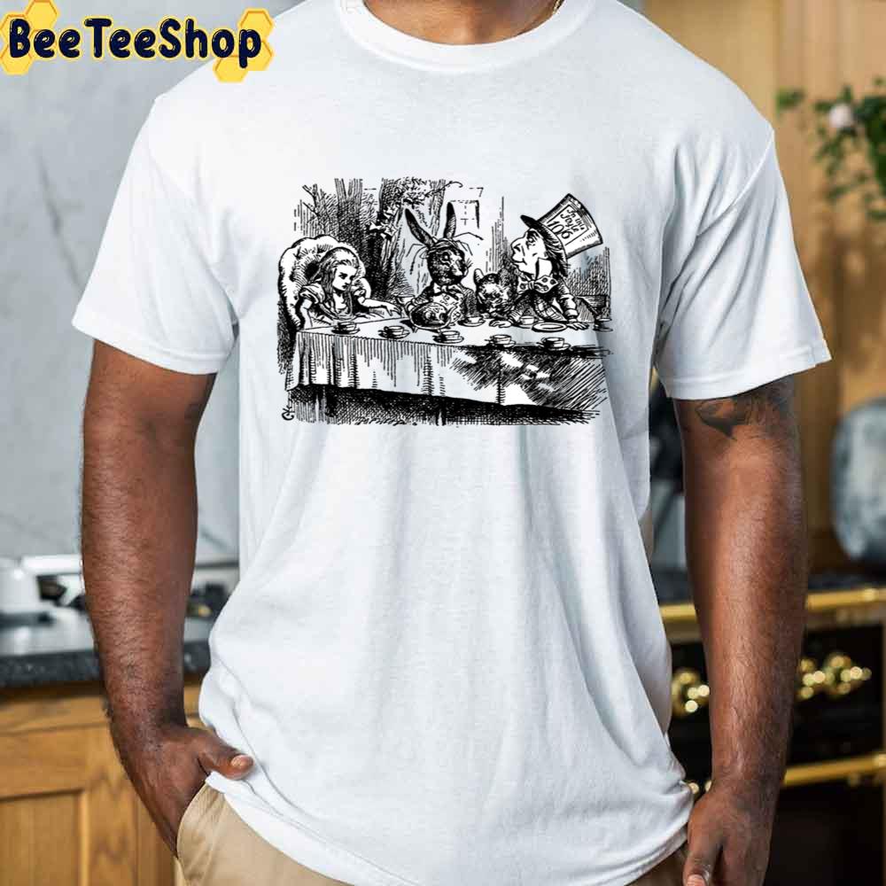 Illustration Alice In Wonderland Unisex T-Shirt Illustration Alice In Wonderland Unisex T-Shirt