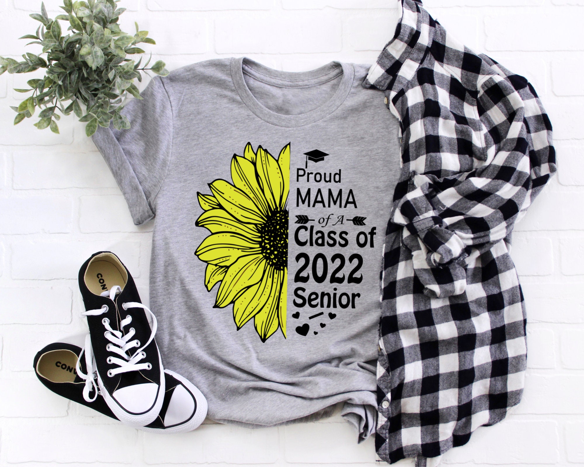 Proud Mama Of Class Of 2000 Senior Graduation Day Unisex T-Shirt Proud Mama Of Class Of 2000 Senior Graduation Day Unisex T-Shirt