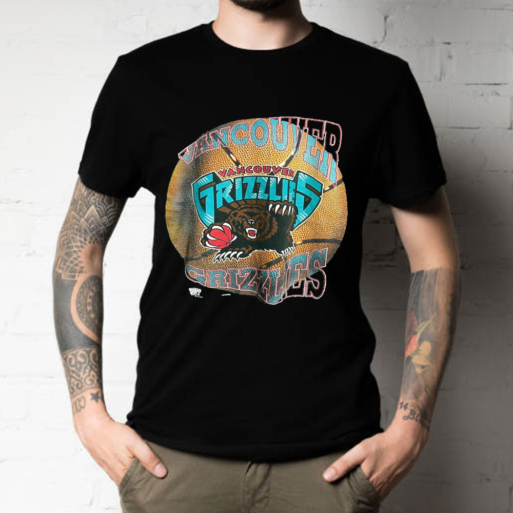 Retro Vintage Vancouver Grizzlies Basketball Graphic Unisex T-Shirt Retro Vintage Vancouver Grizzlies Basketball Graphic Unisex T-Shirt