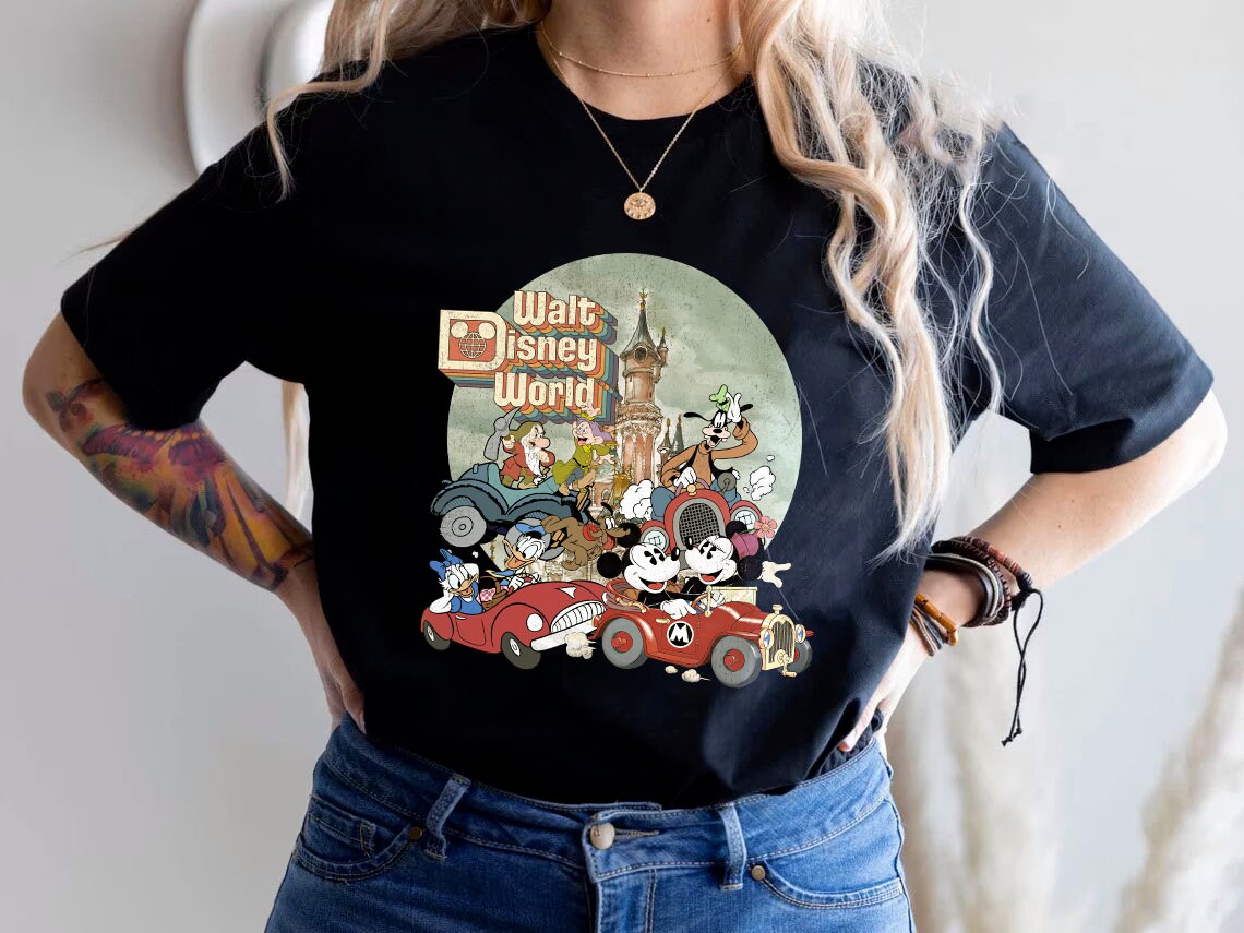 Vintage Retro Disney Mickey and Friends Unisex Sweatshirt Vintage Retro Disney Mickey and Friends Unisex Sweatshirt