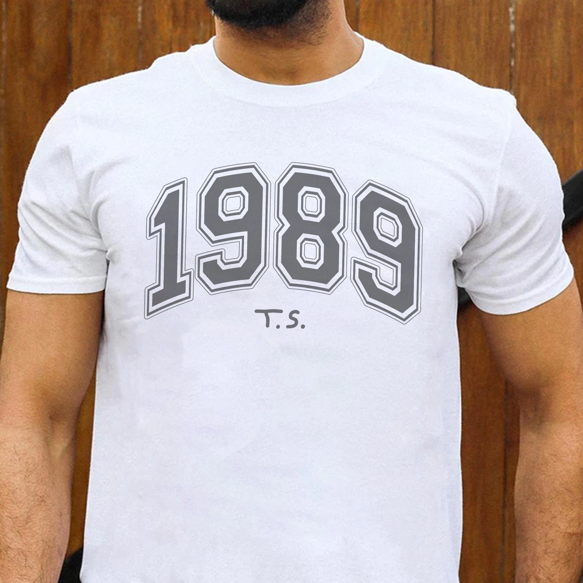 1989 Ts This Love Taylor's Version Unisex Sweatshirt 1989 Ts This Love Taylor's Version Unisex Sweatshirt