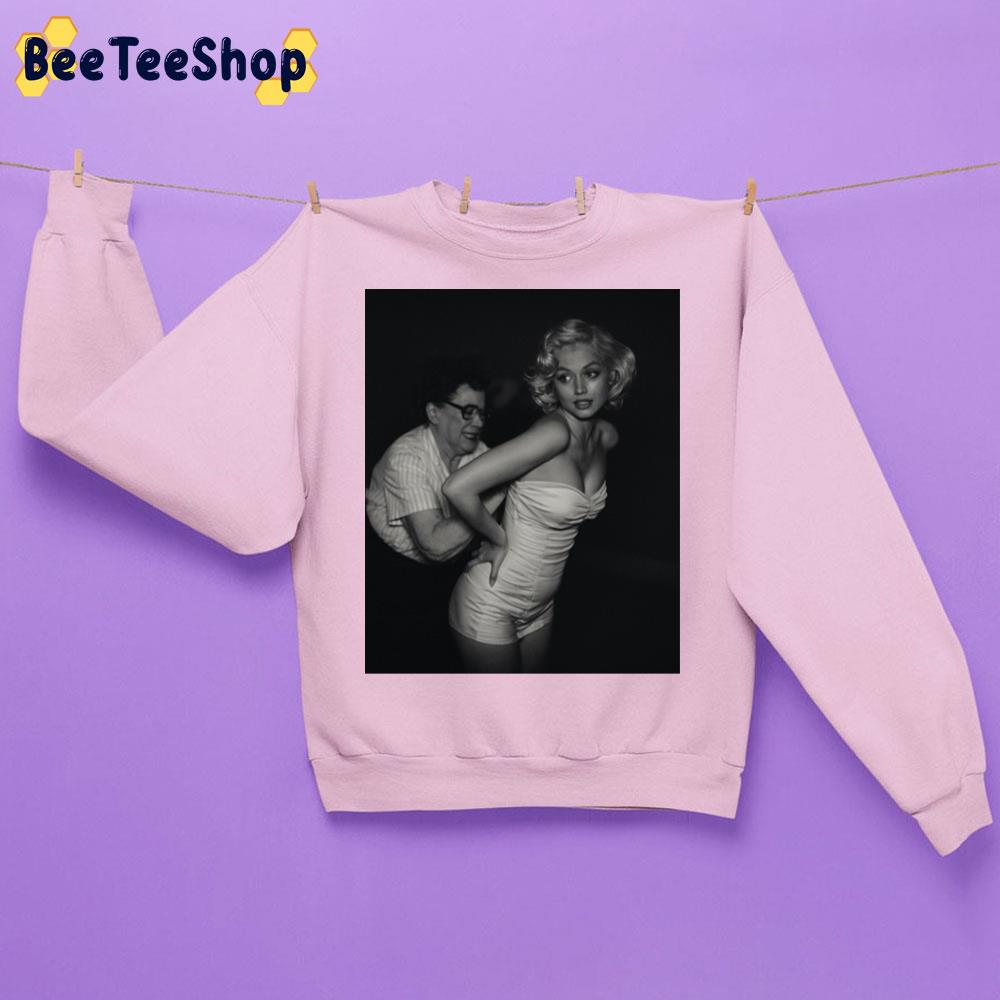 Ana De Armas As Marilyn Monroe Blonde 2022 Unisex Sweatshirt Ana De Armas As Marilyn Monroe Blonde 2022 Unisex Sweatshirt