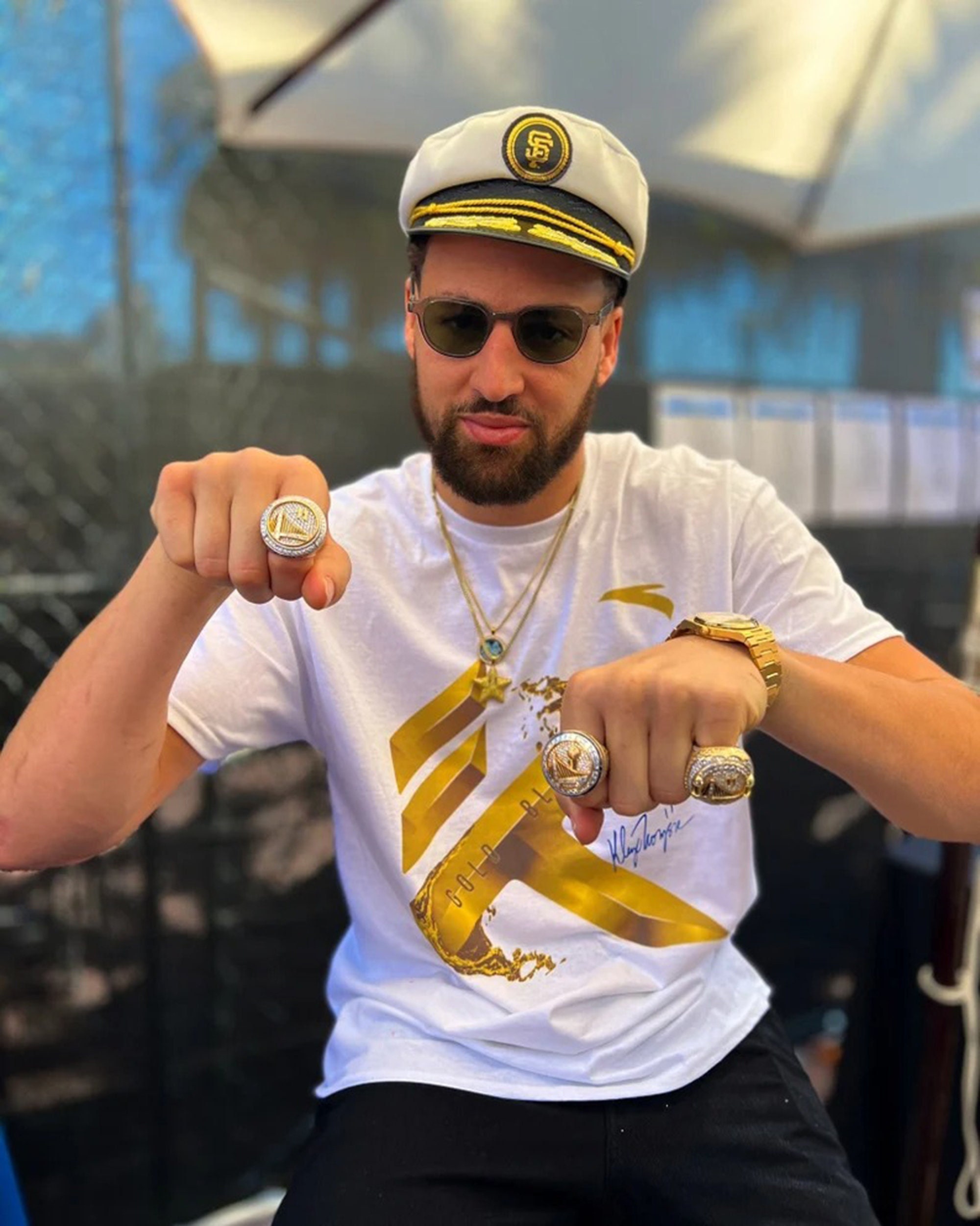 Klay Thompson Gold Blooded Signature Unisex T-Shirt Klay Thompson Gold Blooded Signature Unisex T-Shirt