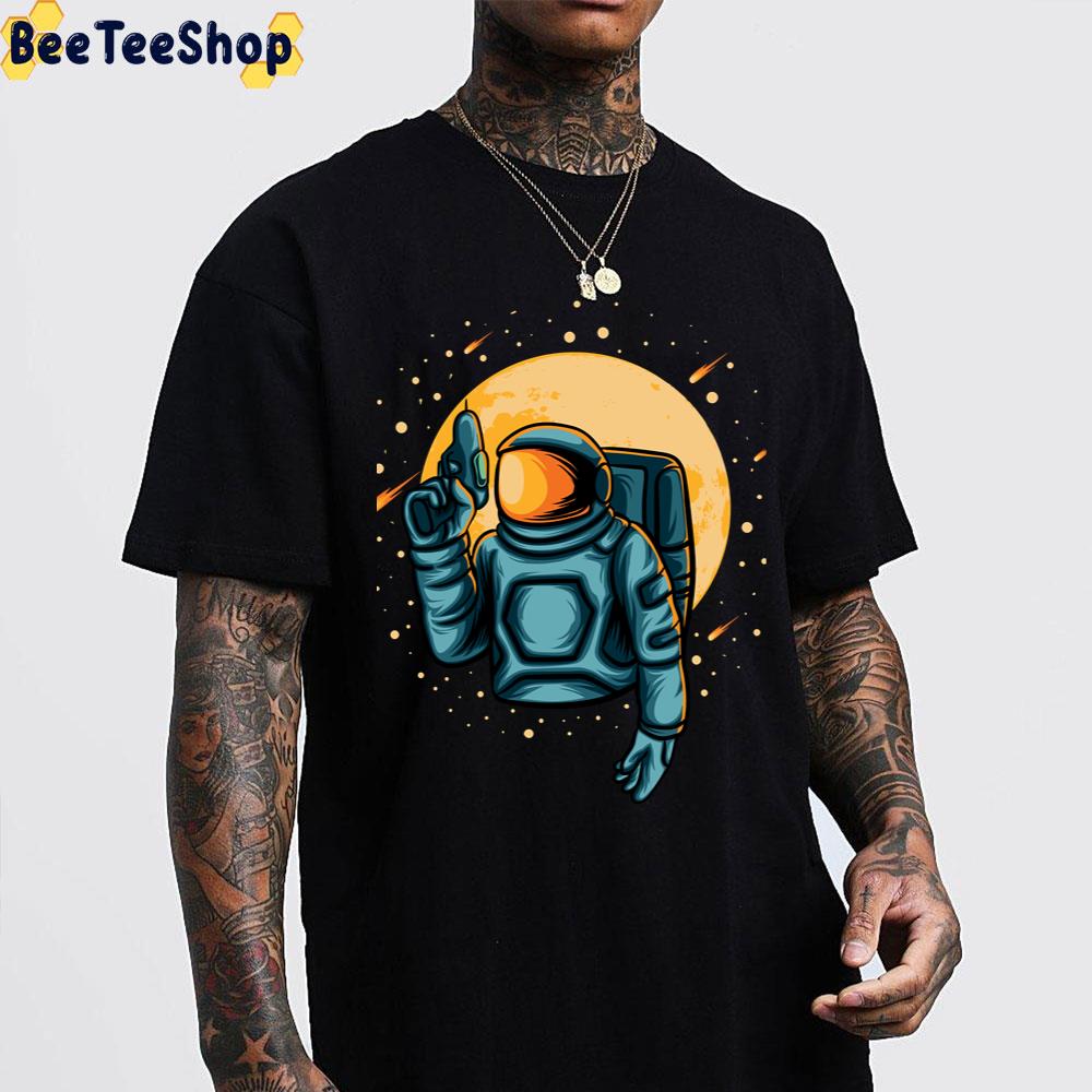 Astronaut And A Sun Retro Art Unisex T-Shirt Astronaut And A Sun Retro Art Unisex T-Shirt
