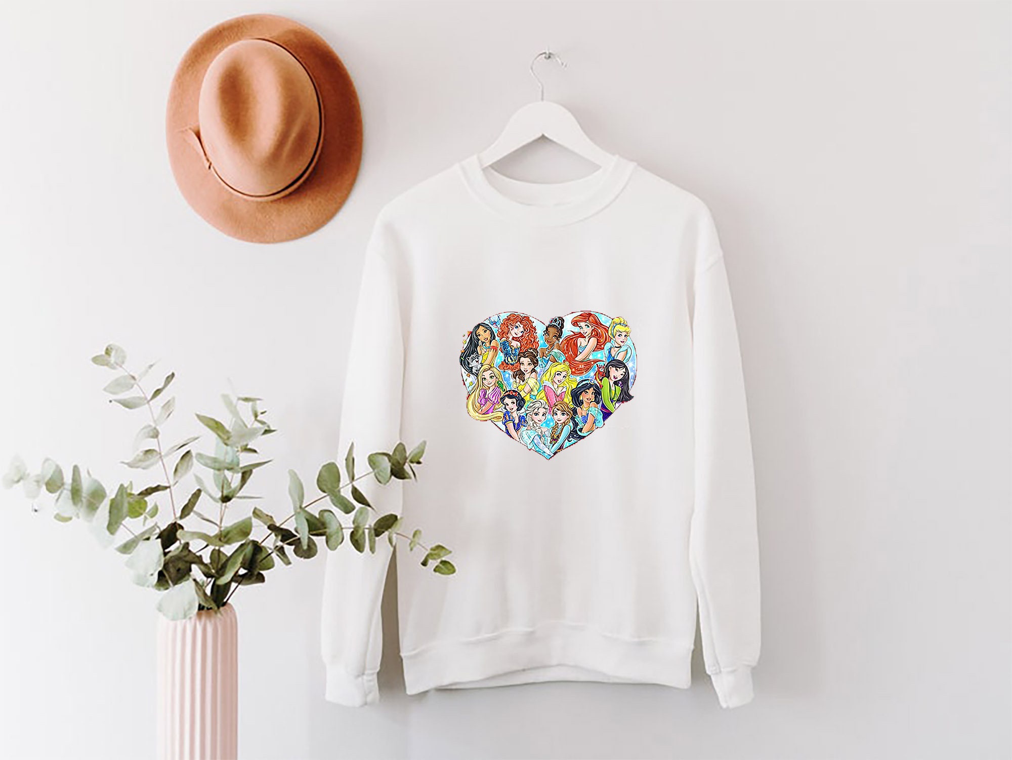 Elsa Disney Frozen Disney World Unisex Sweatshirt Elsa Disney Frozen Disney World Unisex Sweatshirt