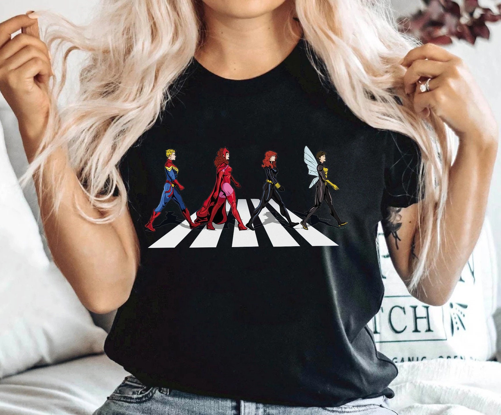 Female Avengers Black Wïdow Abbey Road Unisex T-Shirt Female Avengers Black Wïdow Abbey Road Unisex T-Shirt