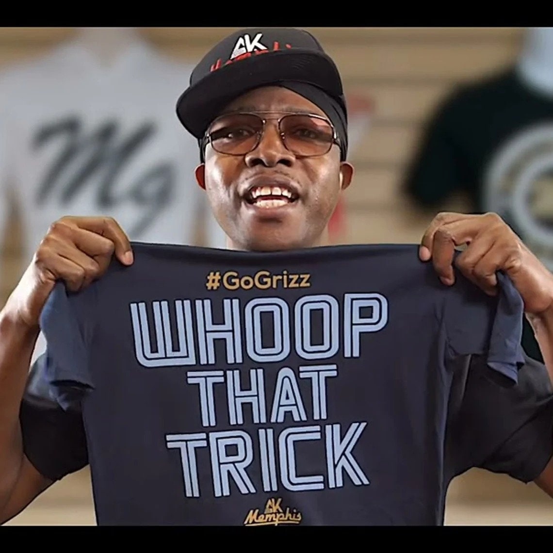 Gogrizz Whoop That Trick Unisex Shirt Gogrizz Whoop That Trick Unisex Shirt