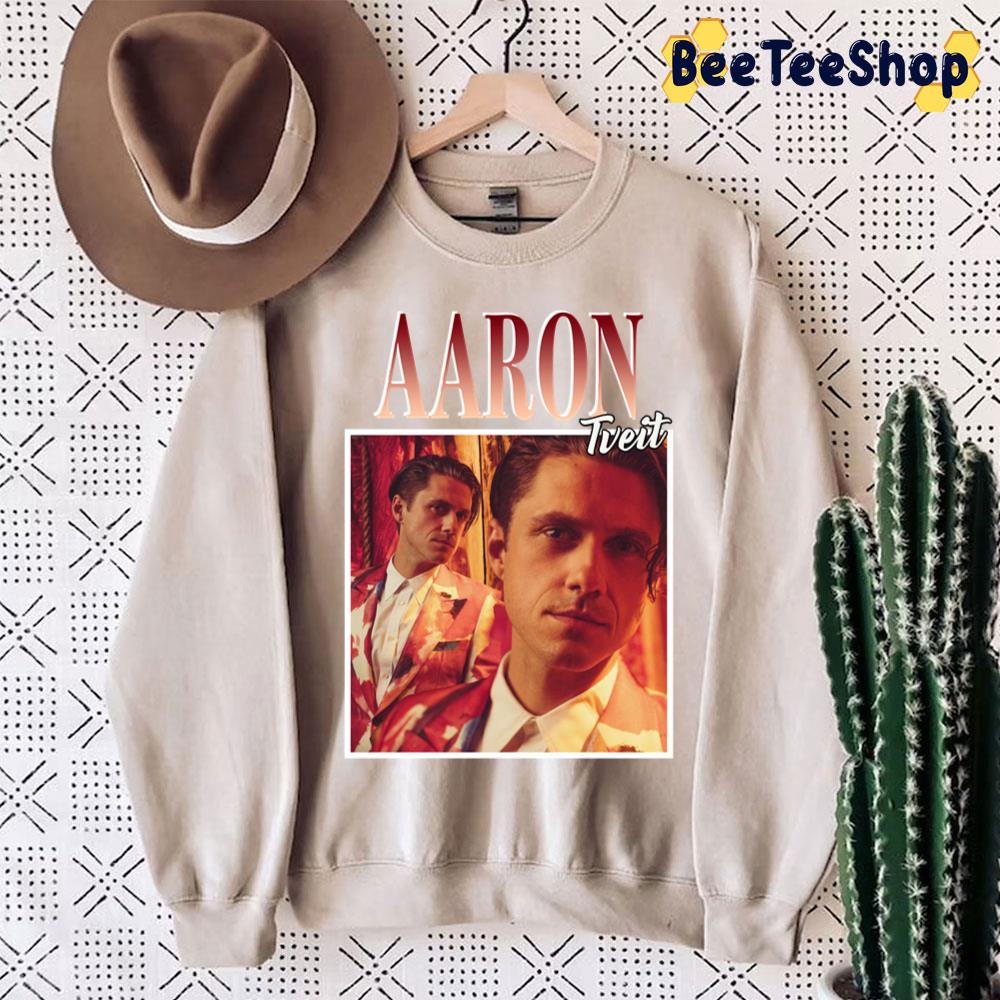 80's Vintage Artaaron Tveit Unisex Sweatshirt 80's Vintage Artaaron Tveit Unisex Sweatshirt