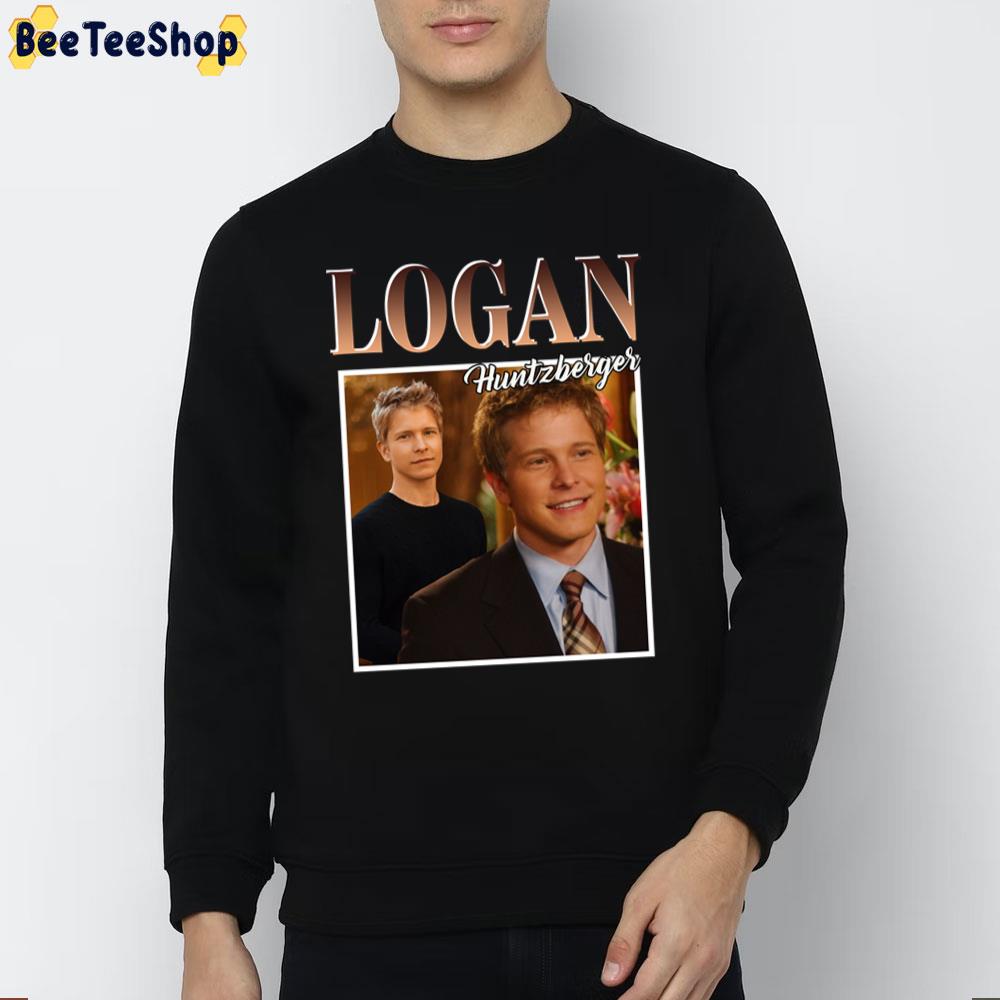 90's Retro Art Logan Huntzberhger Unisex T-Shirt 90's Retro Art Logan Huntzberhger Unisex T-Shirt