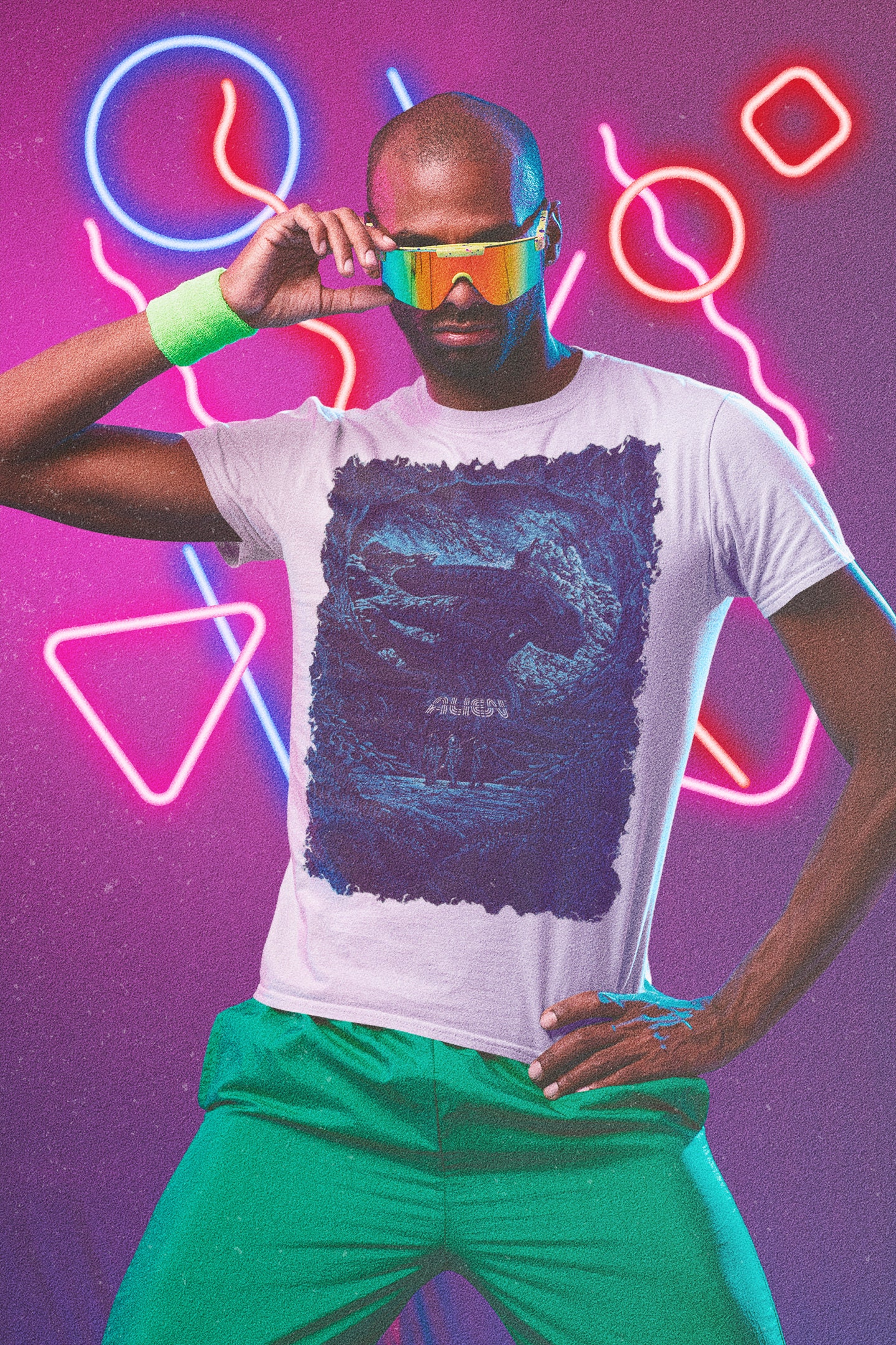 90's Vintage Art Alien Movie Halloween Unisex T-Shirt 90's Vintage Art Alien Movie Halloween Unisex T-Shirt