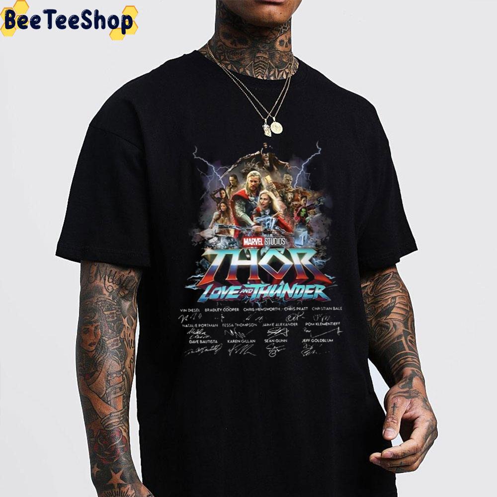 Thor Love And Thunder 2022 Movie Signatures Unisex T-Shirt Thor Love And Thunder 2022 Movie Signatures Unisex T-Shirt