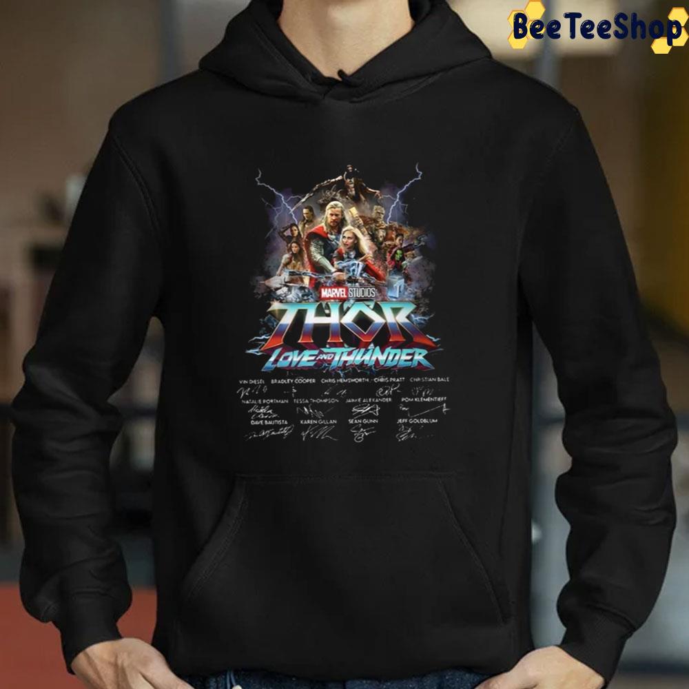 Thor Love And Thunder 2022 Movie Signatures Unisex T-Shirt Thor Love And Thunder 2022 Movie Signatures Unisex T-Shirt