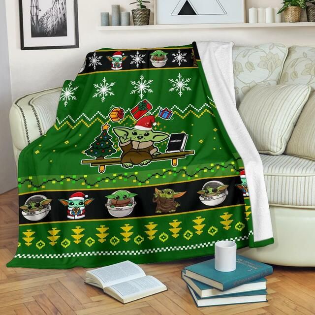 Baby Yoda Christmas Fleece Blanket Throw Blanket Gift Baby Yoda Christmas Fleece Blanket Throw Blanket Gift