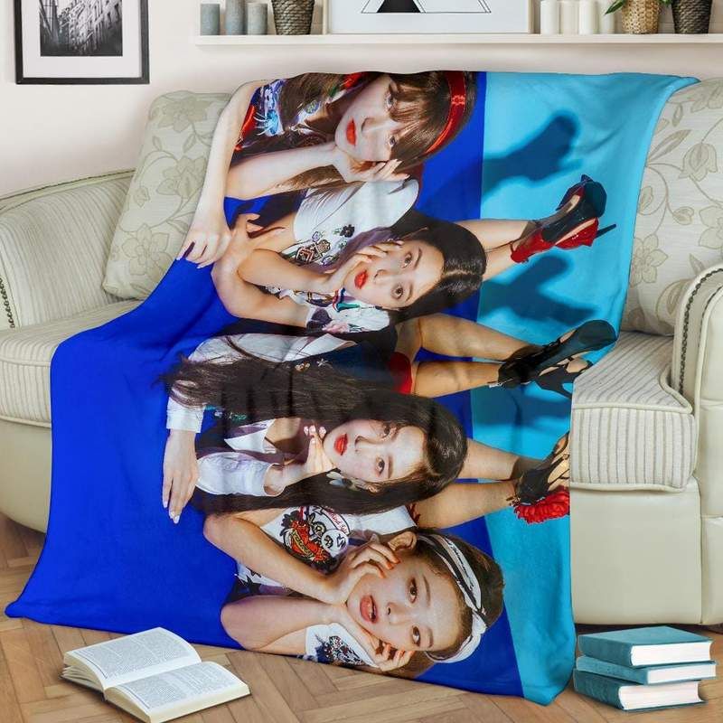 Red Velvet Power Up Fleece Blanket Throw Blanket Gift Red Velvet Power Up Fleece Blanket Throw Blanket Gift