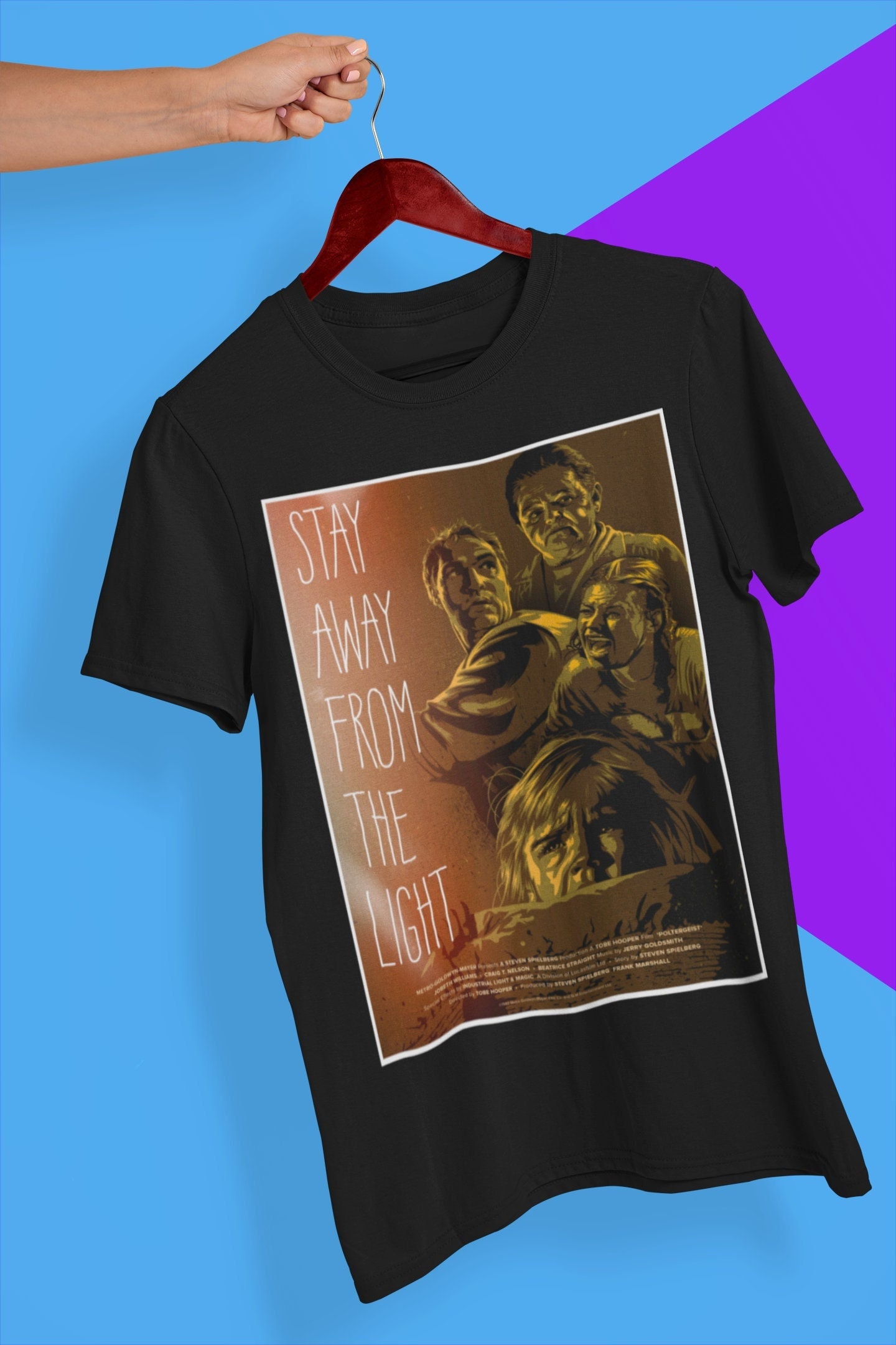 Vintage 80s Poltergeist Movie Halloween Unisex T-Shirt Vintage 80s Poltergeist Movie Halloween Unisex T-Shirt