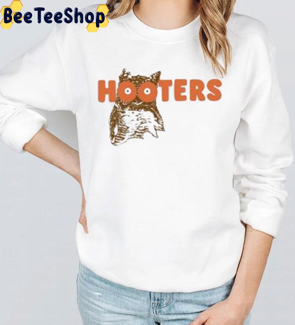 Hooters Trending Unisex T-Shirt Hooters Trending Unisex T-Shirt