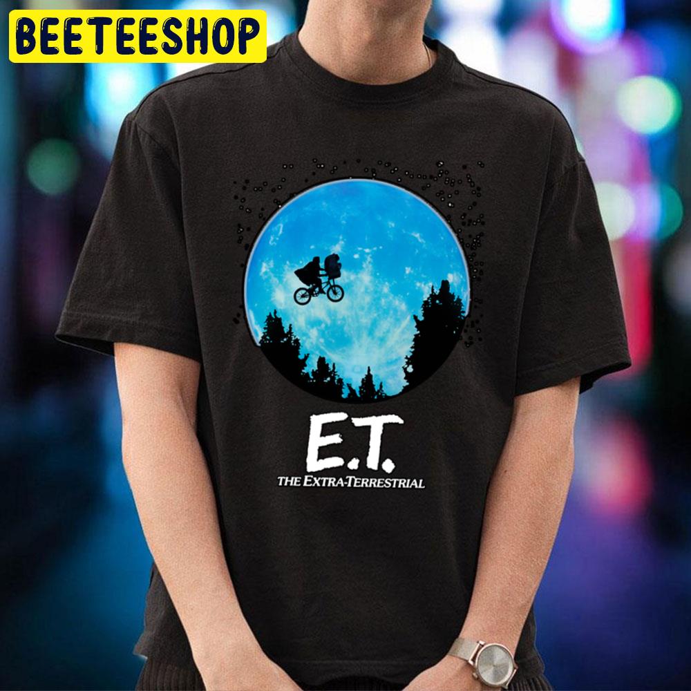 E.T. The Extra Terrestrial Flying To The Moon Halloween Movie Unisex T-Shirt E.T. The Extra Terrestrial Flying To The Moon Halloween Movie Unisex T-Shirt