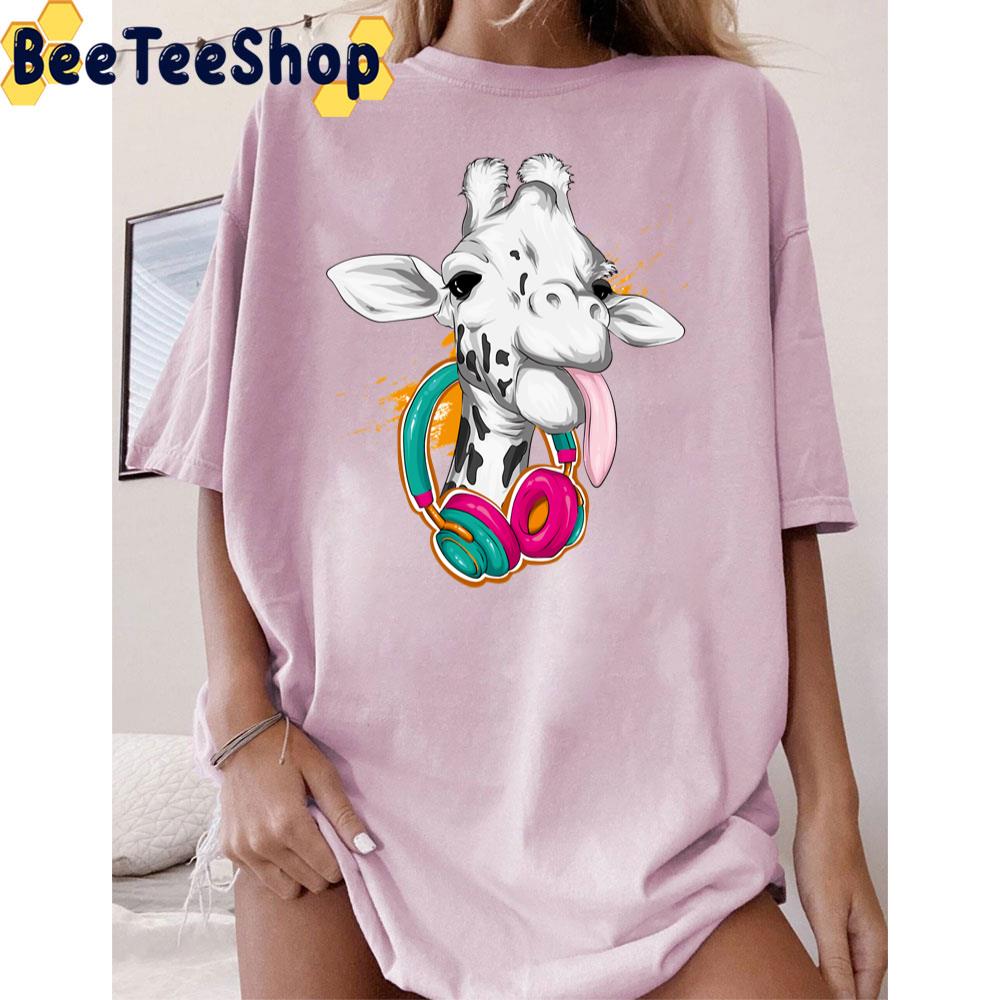 Giraffe With Headphone Trending Unisex T-Shirt Giraffe With Headphone Trending Unisex T-Shirt