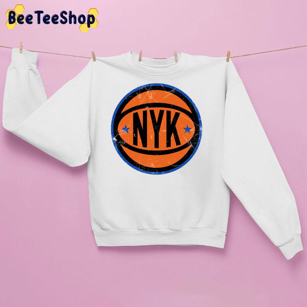 New York Knicks Basketball Retro Ball Trending Unisex Sweatshirt New York Knicks Basketball Retro Ball Trending Unisex Sweatshirt