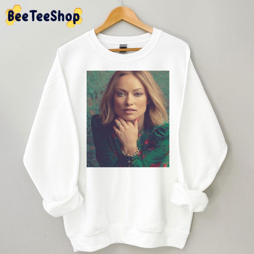 Olivia Wilde Aesthetic Vintage Art Trending Unisex Sweatshirt Olivia Wilde Aesthetic Vintage Art Trending Unisex Sweatshirt