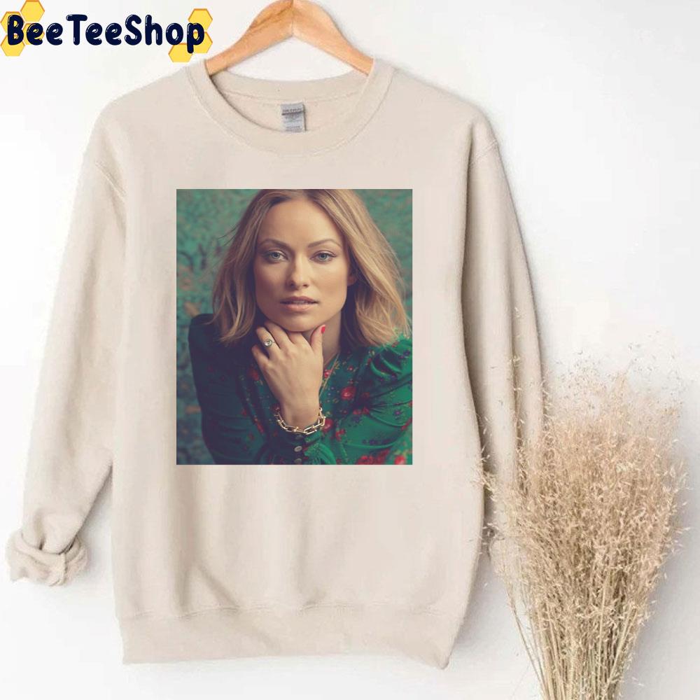 Olivia Wilde Aesthetic Vintage Art Trending Unisex Sweatshirt Olivia Wilde Aesthetic Vintage Art Trending Unisex Sweatshirt