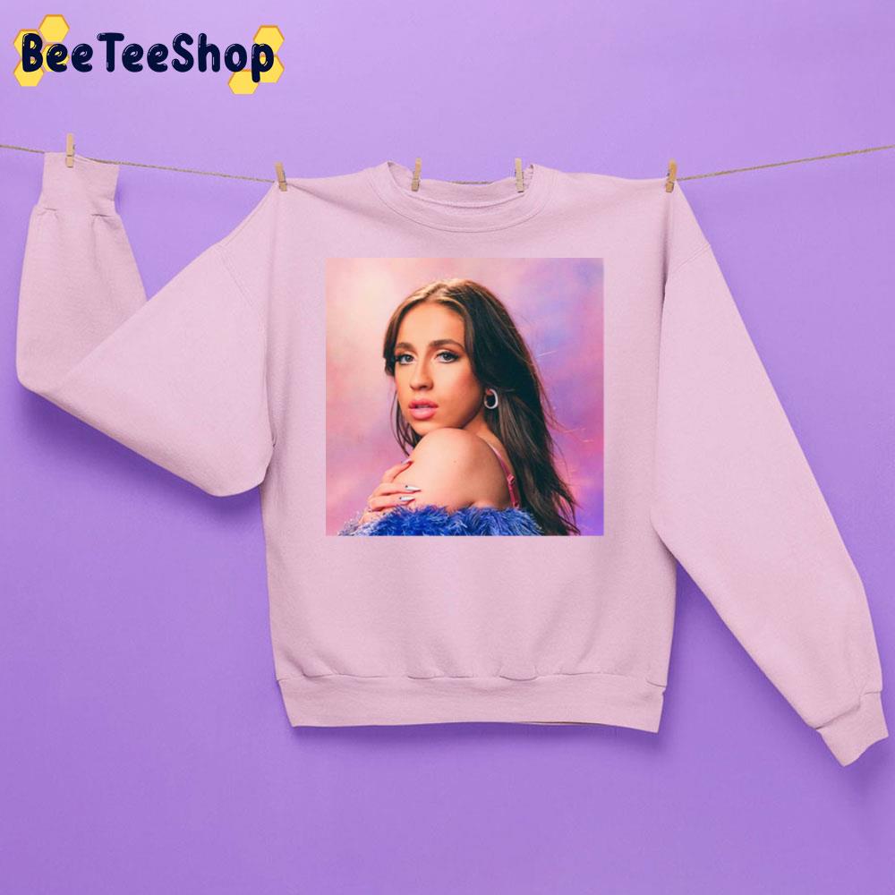 Pop Art Tate Mcrae Trending Unisex Sweatshirt Pop Art Tate Mcrae Trending Unisex Sweatshirt