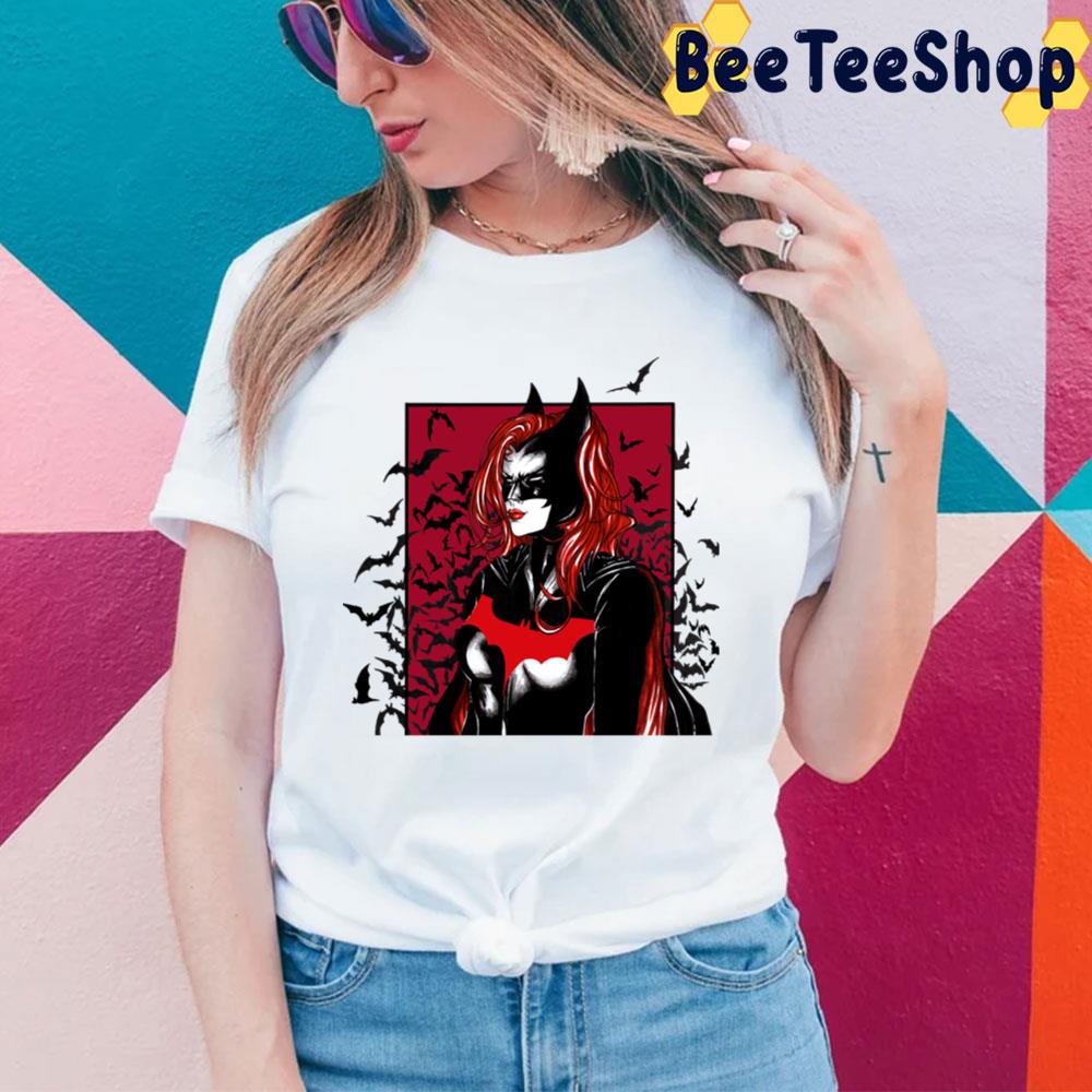 Red Black Art Batwoman Trending Unisex T-Shirt Red Black Art Batwoman Trending Unisex T-Shirt