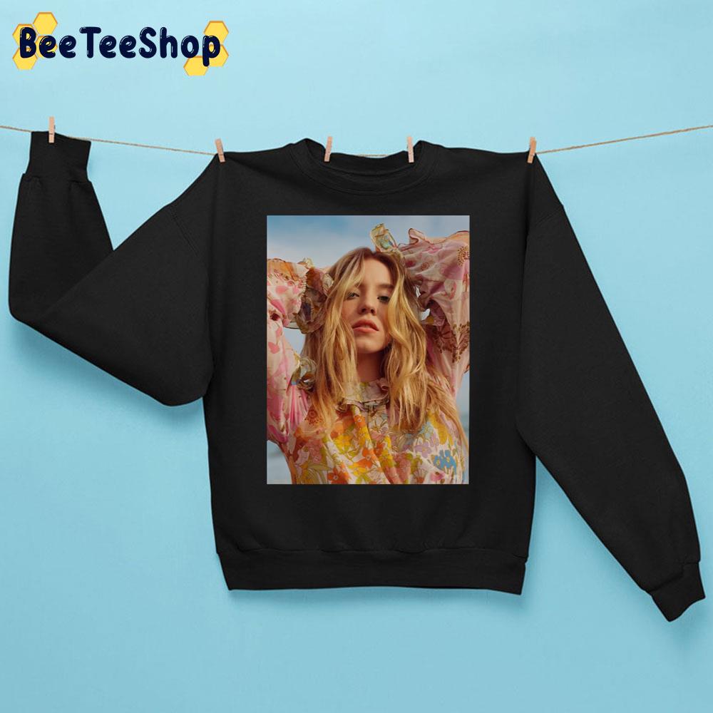 Sydney Sweeney Sweet Girl Unisex Sweatshirt Sydney Sweeney Sweet Girl Unisex Sweatshirt