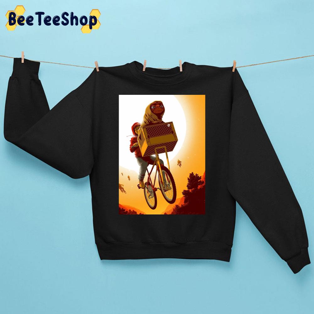 Vintage E.T. The Extra Terrestrial Halloween Movie Unisex Sweatshirt Vintage E.T. The Extra Terrestrial Halloween Movie Unisex Sweatshirt