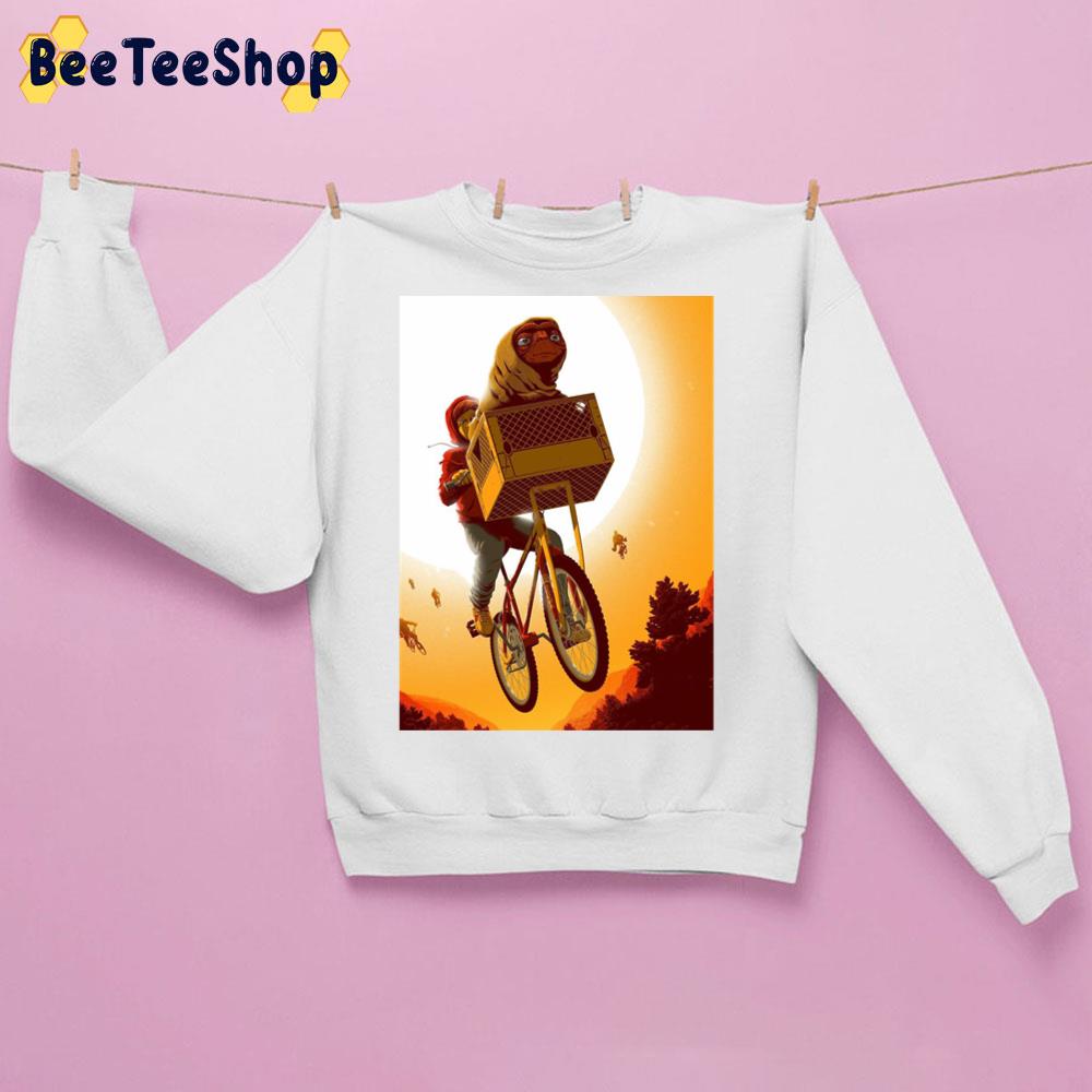 Vintage E.T. The Extra Terrestrial Halloween Movie Unisex Sweatshirt Vintage E.T. The Extra Terrestrial Halloween Movie Unisex Sweatshirt