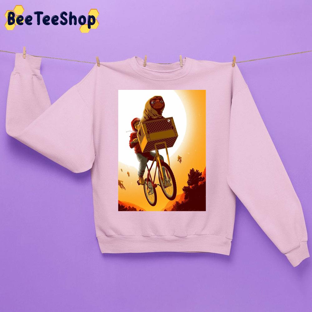 Vintage E.T. The Extra Terrestrial Halloween Movie Unisex Sweatshirt Vintage E.T. The Extra Terrestrial Halloween Movie Unisex Sweatshirt