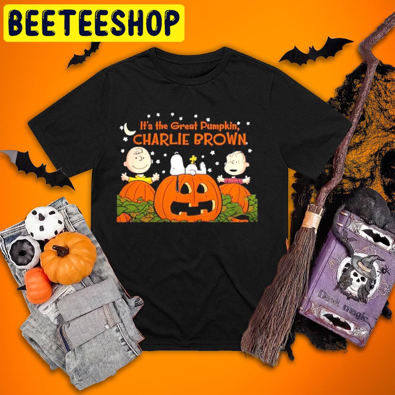 Charlie Brown Snoopy And Woodstock It's The Great Pumpkin Charie Brown Halloween Trending Unisex T-Shirt Charlie Brown Snoopy And Woodstock It's The Great Pumpkin Charie Brown Halloween Trending Unisex T-Shirt