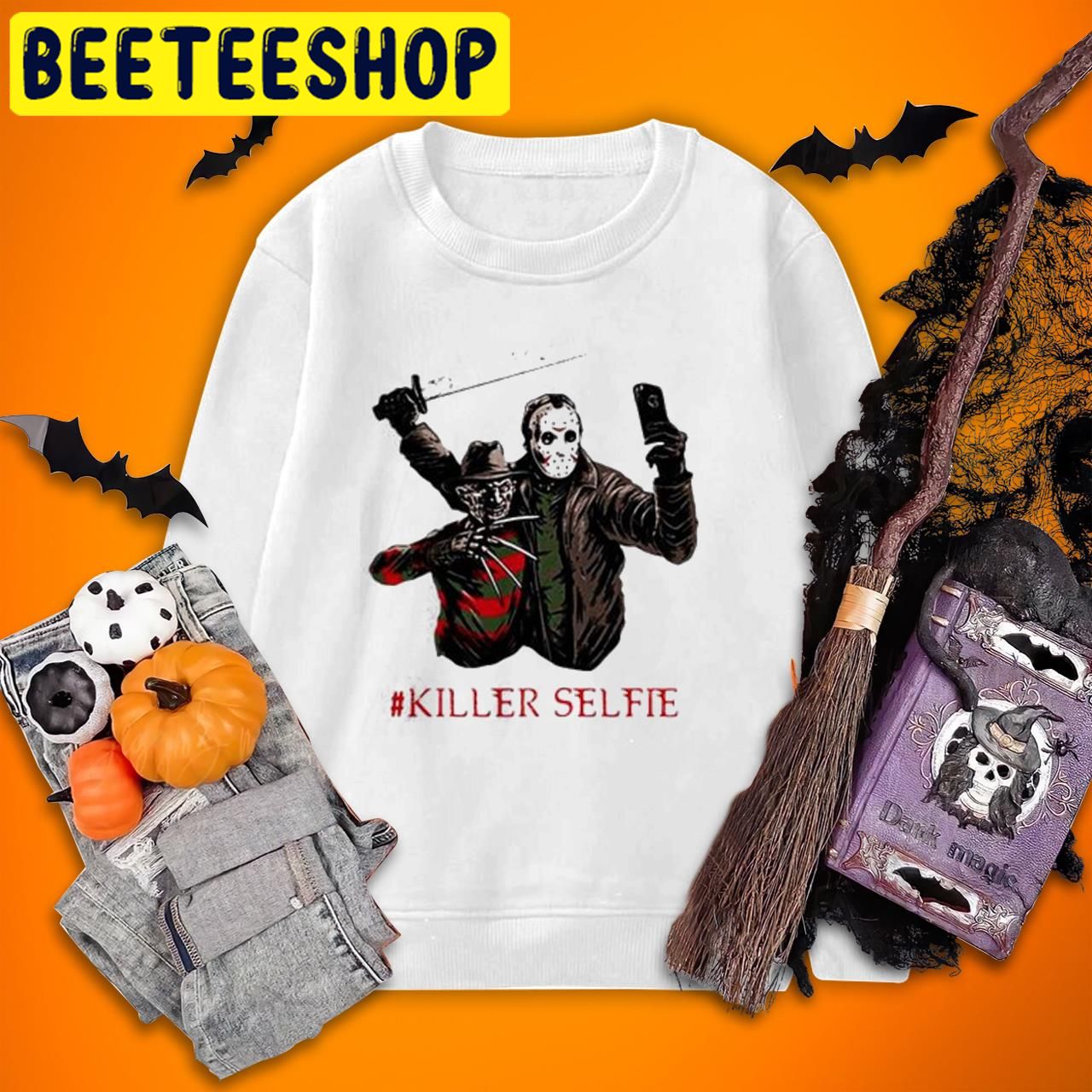 Freddy Krueger Vs Jason Killer Selfie Freddy Krueger Halloween Trending Unisex T-Shirt Freddy Krueger Vs Jason Killer Selfie Freddy Krueger Halloween Trending Unisex T-Shirt