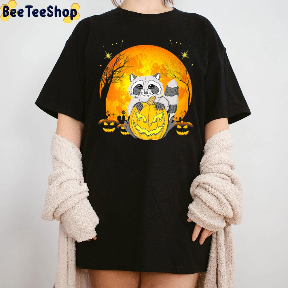 Funny Raccoon And Pumpkin Halloween Party Trending Unisex T-Shirt Funny Raccoon And Pumpkin Halloween Party Trending Unisex T-Shirt