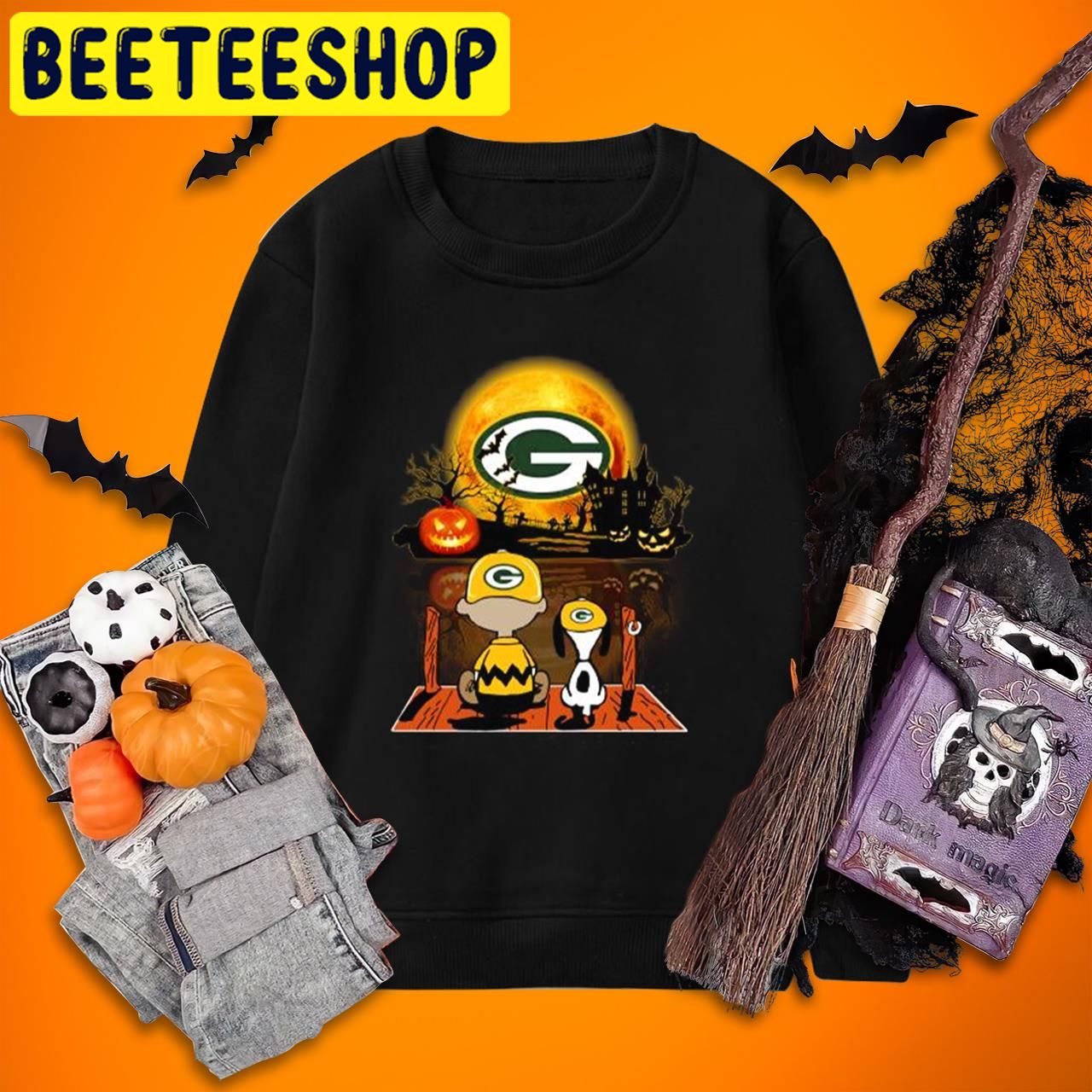 Hot Snoopy And Charlie Brown Pumpkin Green Bay Packers Moon Charlie Brown Halloween Trending Unisex T-Shirt Hot Snoopy And Charlie Brown Pumpkin Green Bay Packers Moon Charlie Brown Halloween Trending Unisex T-Shirt