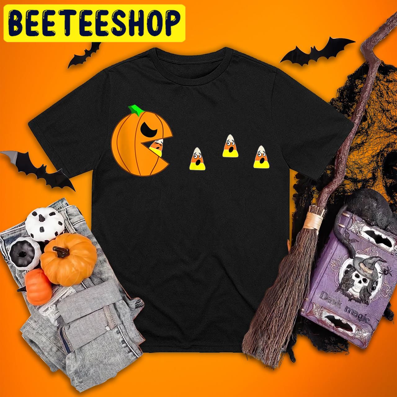 Pumpkin Eating Ghost Gamer Halloween Trending Unisex T-Shirt Pumpkin Eating Ghost Gamer Halloween Trending Unisex T-Shirt