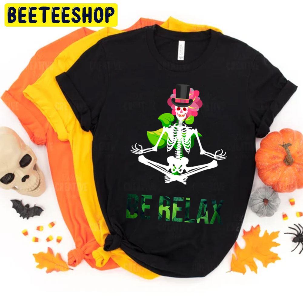 Skeleton Practicing Yoga Vintage Day Of The Dead Halloween Trending Unisex T-Shirt Skeleton Practicing Yoga Vintage Day Of The Dead Halloween Trending Unisex T-Shirt